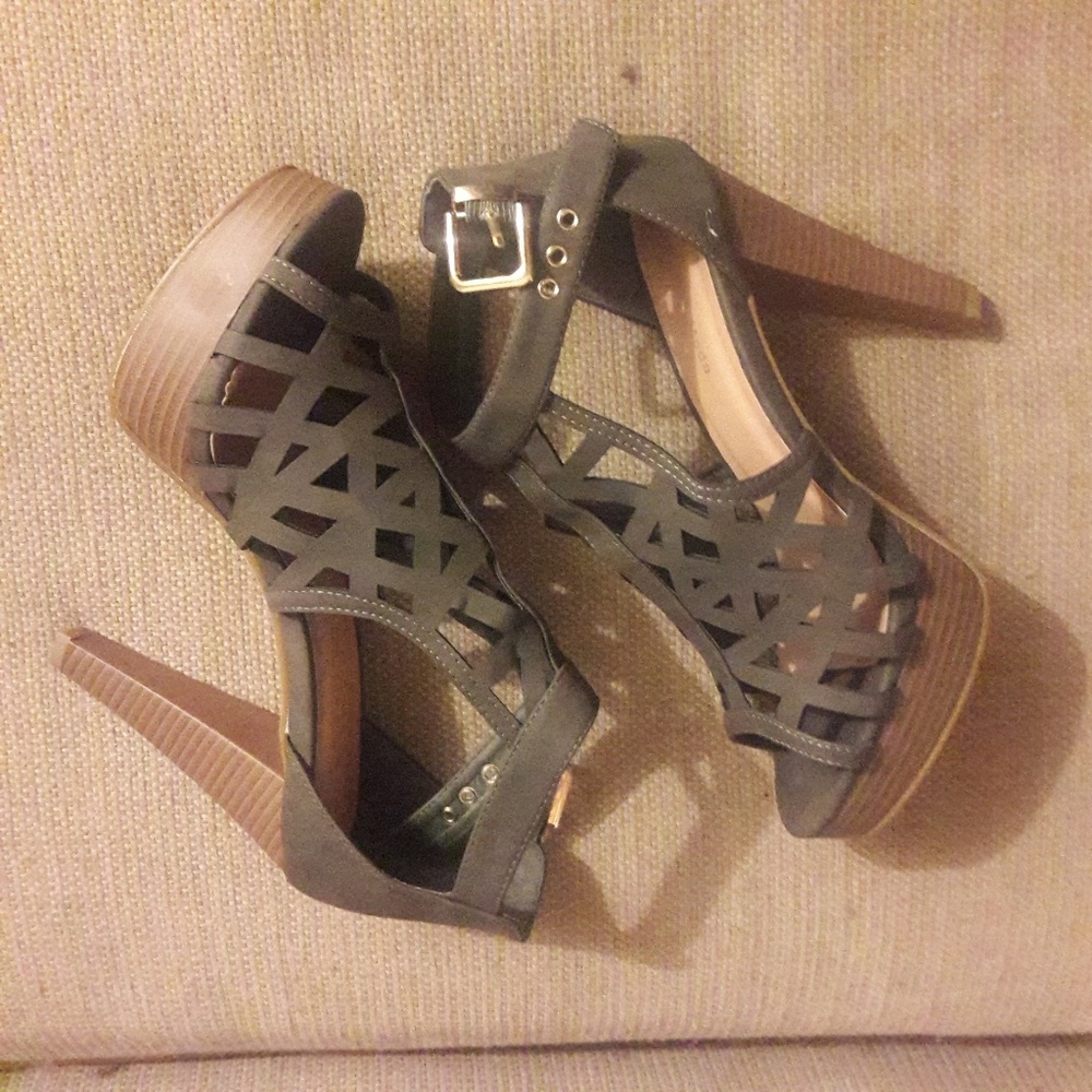 Top Moda Women's High Platform Heel
